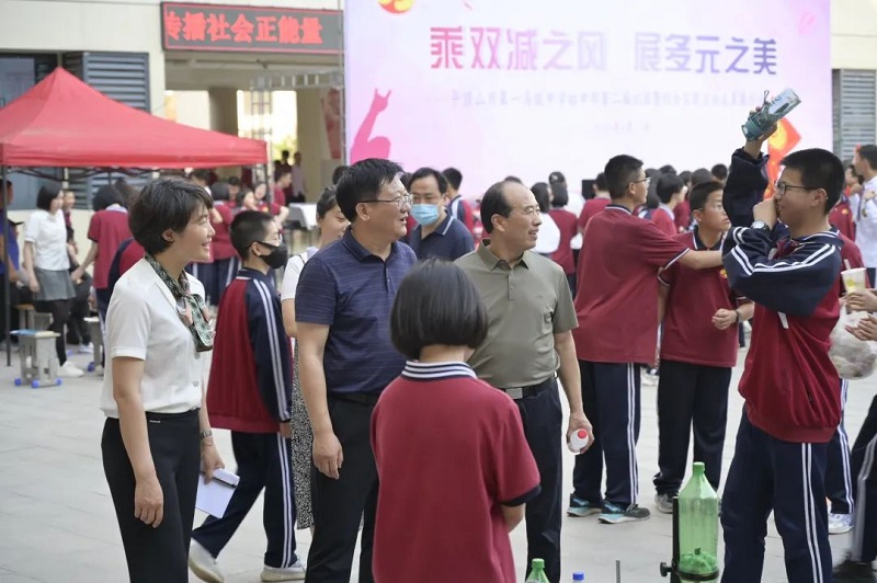 平顶山市一高初中部第二届社团成果展示暨综合实践活动圆满落幕(图3)